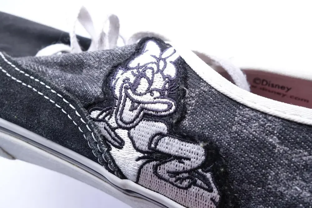 Vans Disney 100 Shoes Mens Size 11.5 Black Suede Mickey Donald Sneakers